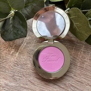 Too Faced Cloud Crush Blurring Blush ~ Candy Clouds ~ Full Size .17oz Vegan~ NIB